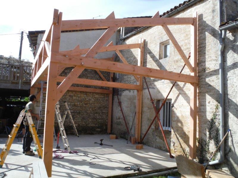 Préau bois un pan en Deux-Sèvres (79)